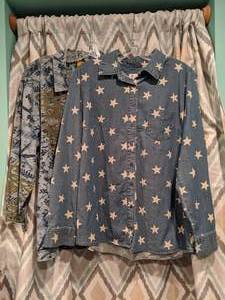 lot 420 image: New Ruby Red Denim & Co Tops Blue Green Blue with White Stars Womens Size 14 & Medium P