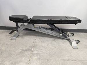 lot 81 image: Body-Solid Built For Life Adjustable Weight Bench B