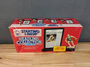 lot 43B image: Starting Lineup Headline Collection 1992 NBA Larry Bird Figure Boston Celtics E
