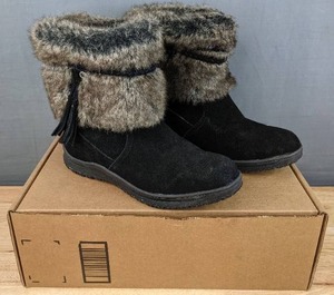 lot 19C image: Minnetonka Everett Suede Faux Fur Boots Womens Size 9  N
