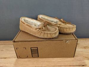 lot 128C image: NEW Sperry Moccasins Womens Size 9  N