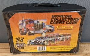 lot 32B image: Matchbox Official Collectors Carry Case plus Cars E