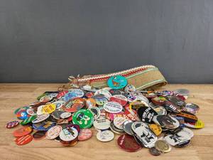 lot 151 image: An Assortment of Buttons and (8) Burlap Button Holders E