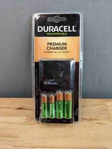 lot 167 image: Brand New Duracell ION SPEED 4000 Rechargeable Battery Charger with 2 AA and 2 AAA NiMH Batteries Y