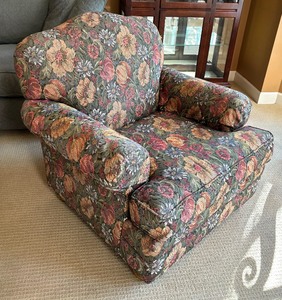 lot 25 image: Upholstered Floral Chair with Accent Pillow by Conover