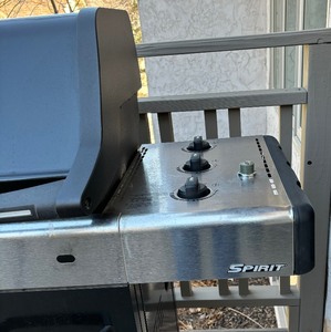 lot 87A image: Weber Spirit Grill