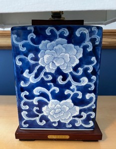 lot 77 image: Two Beautiful Blue and White Lamps by Lauren