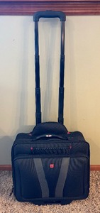 lot 121 image: Lots of Luggage and Bags