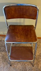 lot 138 image: Vintage Folding Stool