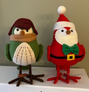 lot 157 image: Holiday Goodies