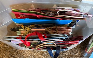 lot 161 image: Bunches of Gift Bags