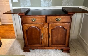 lot 12A image: Lexington Sideboard  Buffet Server