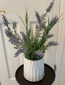 lot 185 image: Petite Accent Table with Faux Floral Arrangement