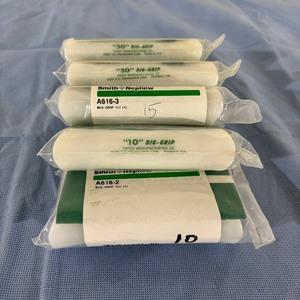 lot 22 image: Lot of 5 NEW Mixed Smith  Nephew Big Grip Exerciser 