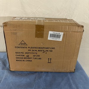 lot 130 image: 1 Case NEW 24 Pleated Bouffant Cap - White - For Industrial, Lab Use and Food Processing