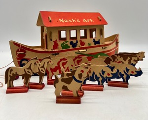 Vintage NOAHS ARK with Animals