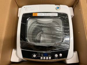 lot 48 image: Black  Decker Portable Washer - Like New