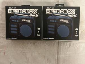 lot 148 image: 2 Dolphin Retrobox Mini Bluetooth Speaker - Blue