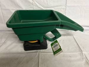 lot 180 image: Expert Gardener Handheld Spreader