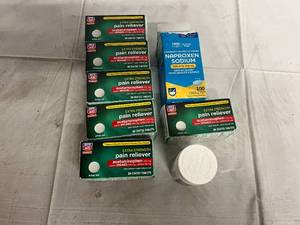 lot 200 image: 7 Packs of Pain Relievers