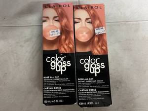 lot 208 image: Clairol Color Gloss Up - Rose