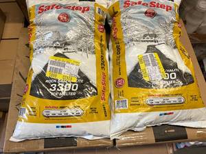 lot 228 image: 2 Bags of Safe Step 3300 Rock Salt Ice Melter