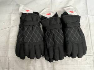 lot 257 image: 3 Pairs of 3M Thinsulate Gloves - Womens ML - Black