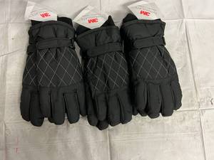 lot 258 image: 3 Pairs of 3M Thinsulate Gloves - Womens ML - Black