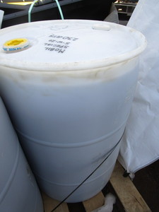 lot 20 image: Mobil Special 5-W-20 Oil, 230 qts