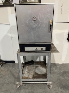 lot 4 image: Smoker on Rolling Cart