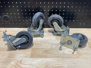 lot 22 image: 4 Caster Wheels