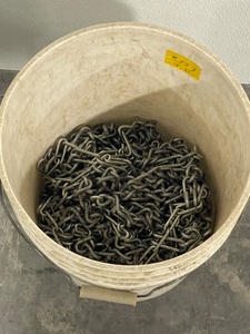 lot 31 image: Tire Chains for John Deere Lawn Tractor