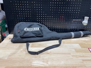 lot 38 image: Beckman Fishing Gear Bag