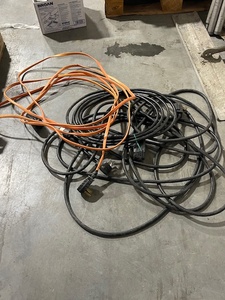 lot 45 image: 220 Volt Extension Cords
