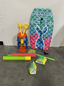 lot 95 image: Kids Beach Toys