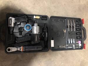 Husky Air Tool Kit (27-Pieces)  Customer Returns See Pictures