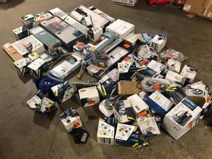 Huge Lot of Assorted Plumbing Items Various Models and Conditions   Customer Returns See Pictures