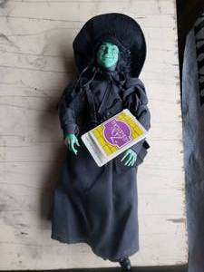 lot 9 image: The Wicked Witch Doll