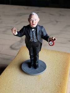 lot 18 image: Wizard of Oz Figurine