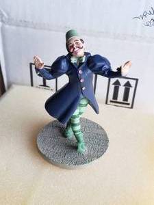 lot 20 image: The Munchkin Man Figurine