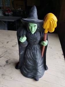 lot 33 image: Wicked Witch Plastic Figure