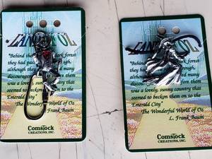 lot 44 image: Wizard of Oz Keychains