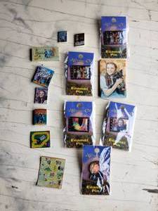 lot 50 image: Wizard of Oz Pins