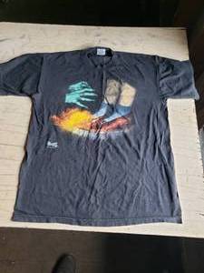 lot 52 image: Wizard of Oz Large T Shirt