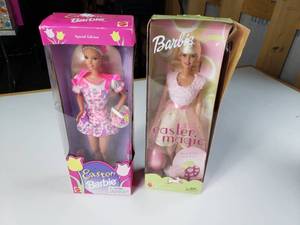 lot 73 image: Lot of 2 Easter Barbies