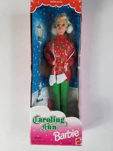 lot 75 image: Caroling Fun Barbie #2