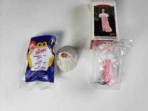 lot 95 image: Misc Barbie Figures