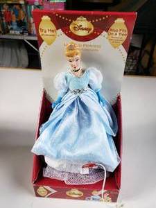 lot 113 image: Disney Light Up Princess