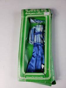 lot 116 image: Cher Doll Clothing Set