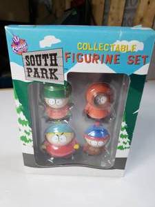 lot 134 image: South Park Figurine Set